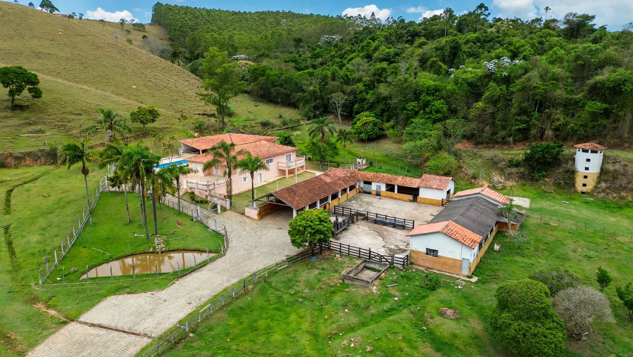 Fazenda, 97 hectares - Foto 1